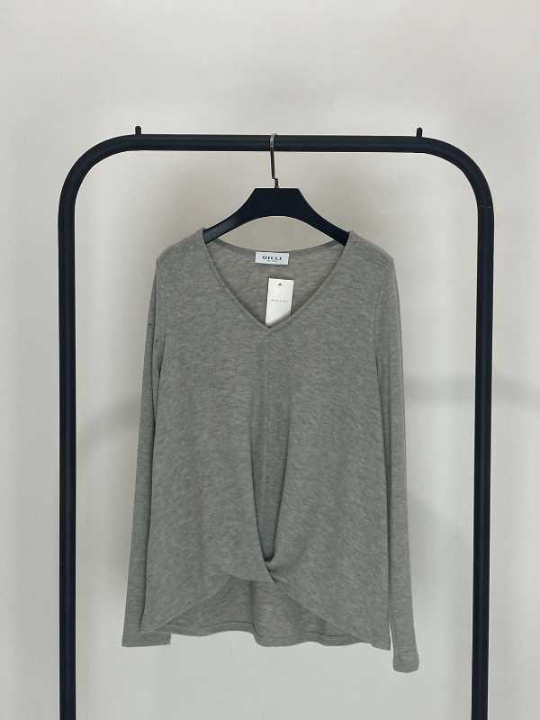 BLUSA CUELLO V GRIS CLARO MANGA LARGA