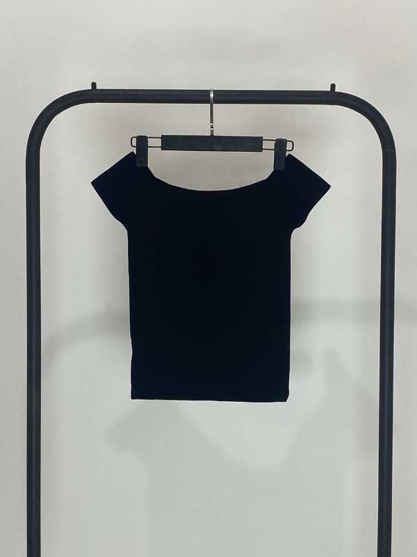 BLUSA OFF SHOULDER NEGRO TEXTURA