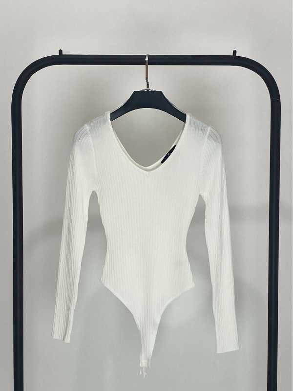 BODY BÁSICO DE PUNTO CUELLO V MANGA LARGA, IVORY